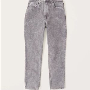 Abercrombie & Fitch Curve Love High Rise Mom Jeans size:29 light grey wash